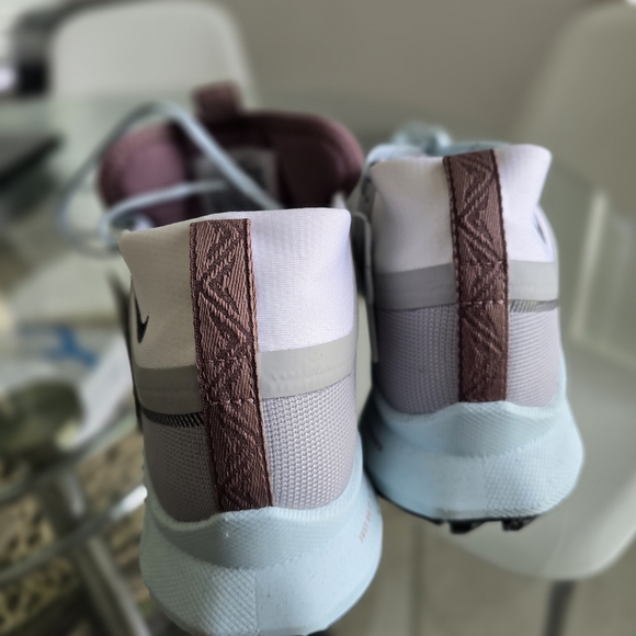 Nike Women's Trail Sneakers Pegasus Trail4 GORETEX- Gray & Light BLUE waterproof - Picture 8 of 9